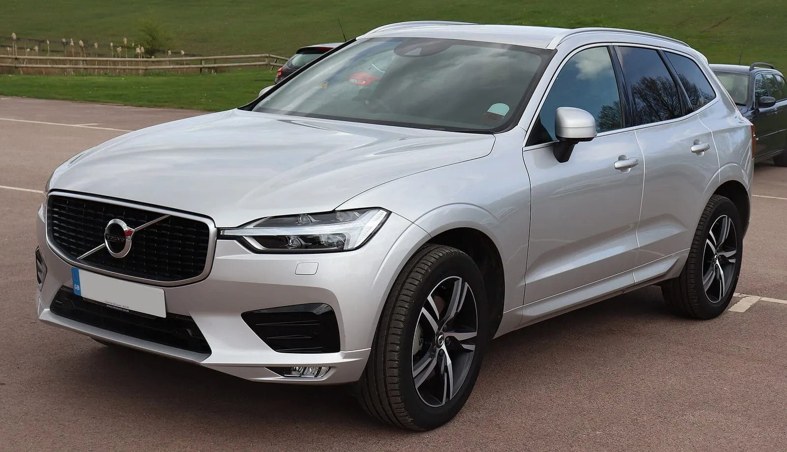 Volvo XC60 D4 AWD R-Design Geartronic – poza 1