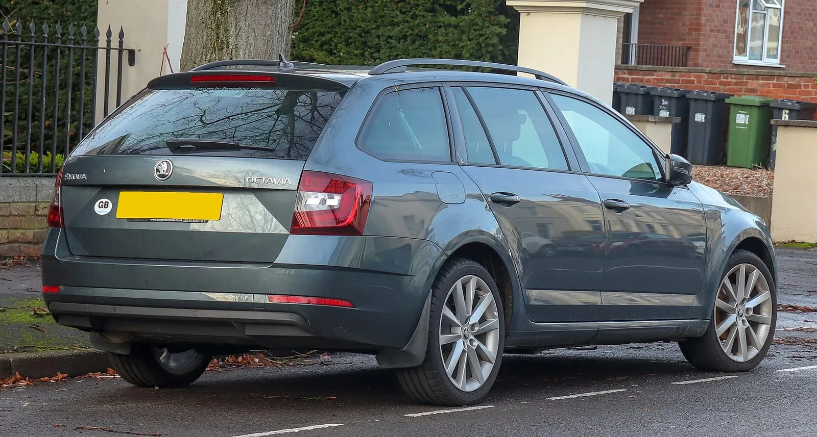 Skoda Octavia III Combi 2.0 TDI Style DSG – poza 2