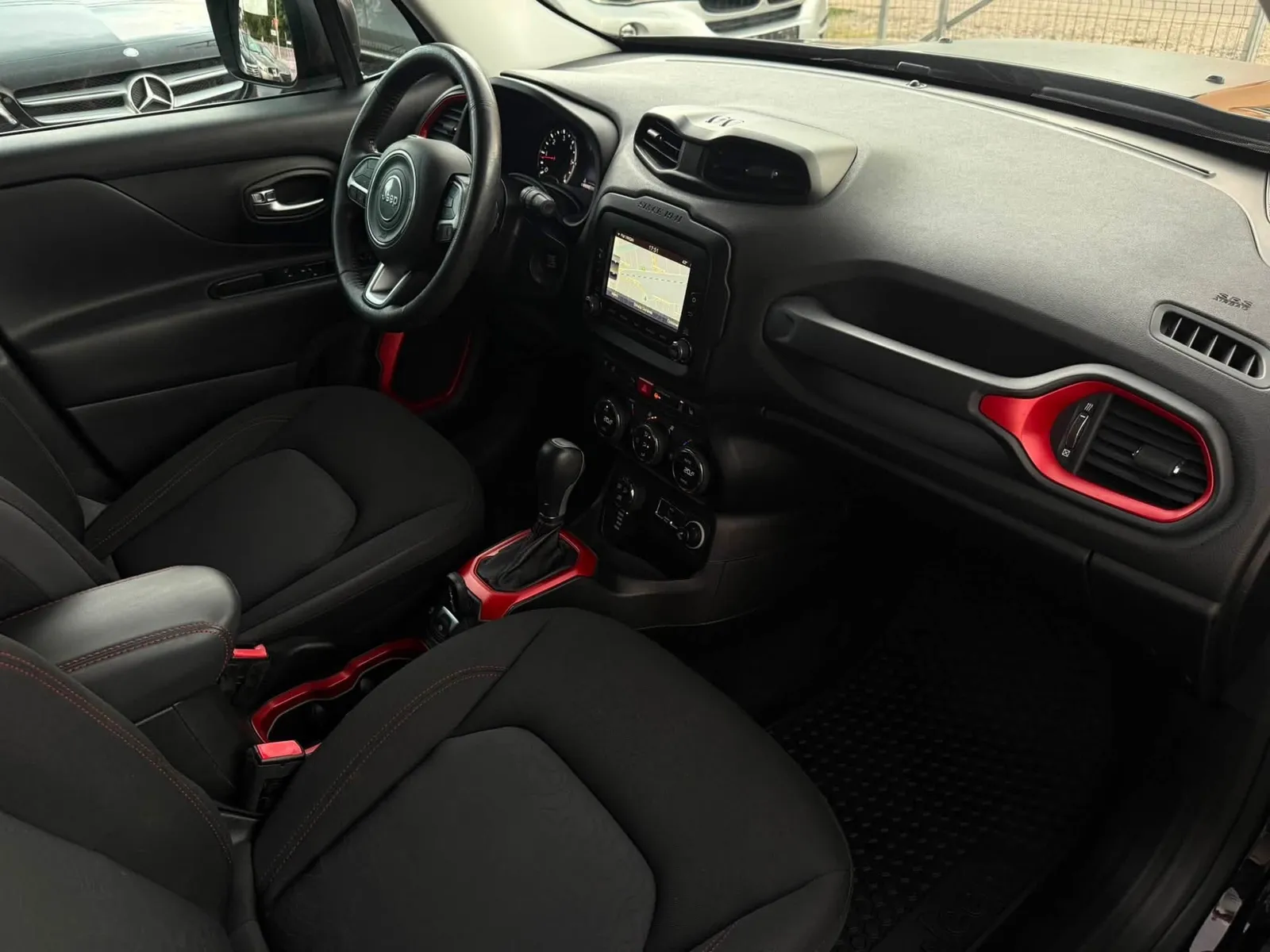 Jeep Renegade TrailHawk | Cutie-Automata | 4x4 | Euro 6 – poza 23
