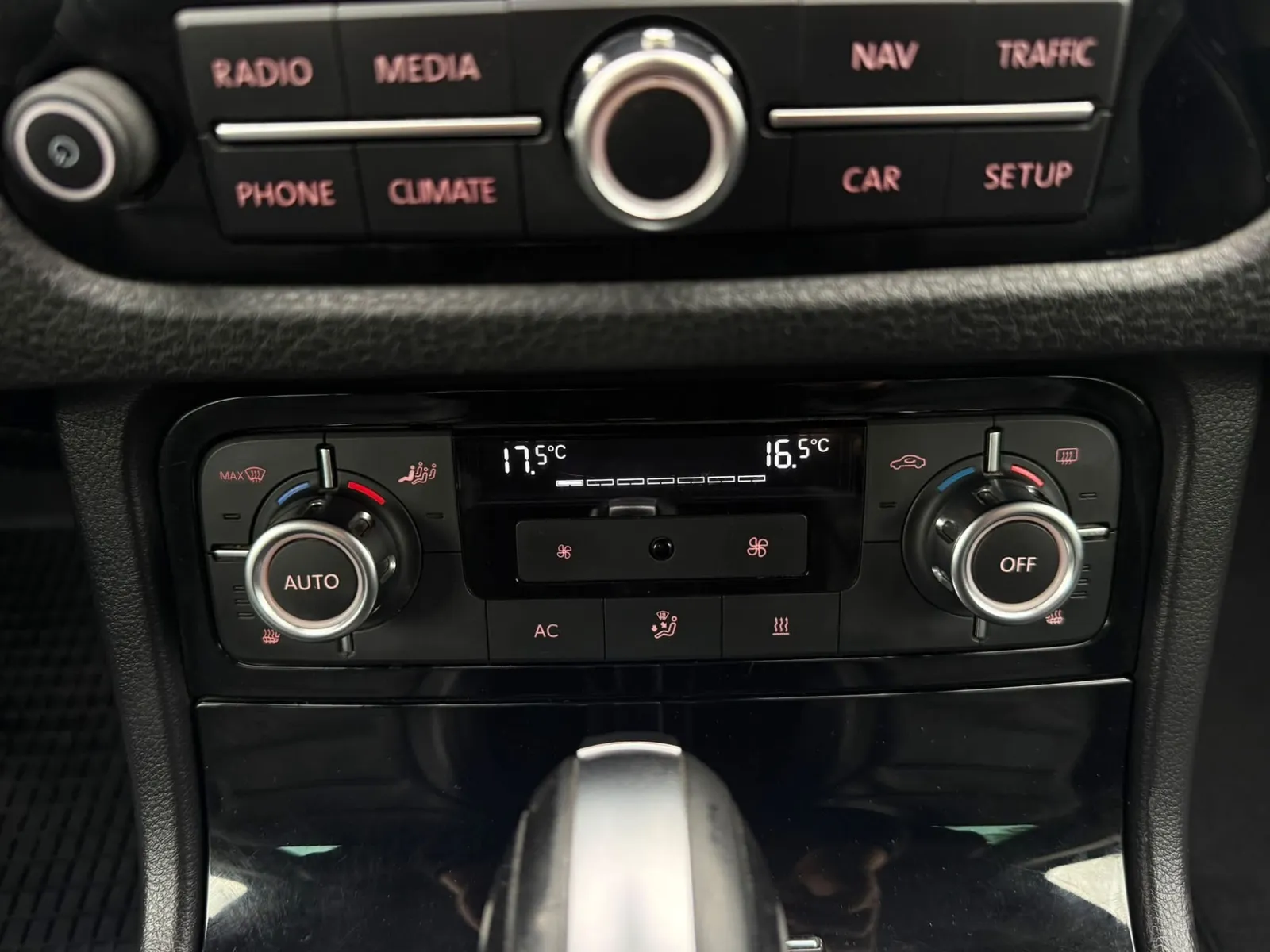 Volkswagen Touareg 3.0 TDi V6 | 4Motion | Euro 5 | 4 x 4 – poza 21