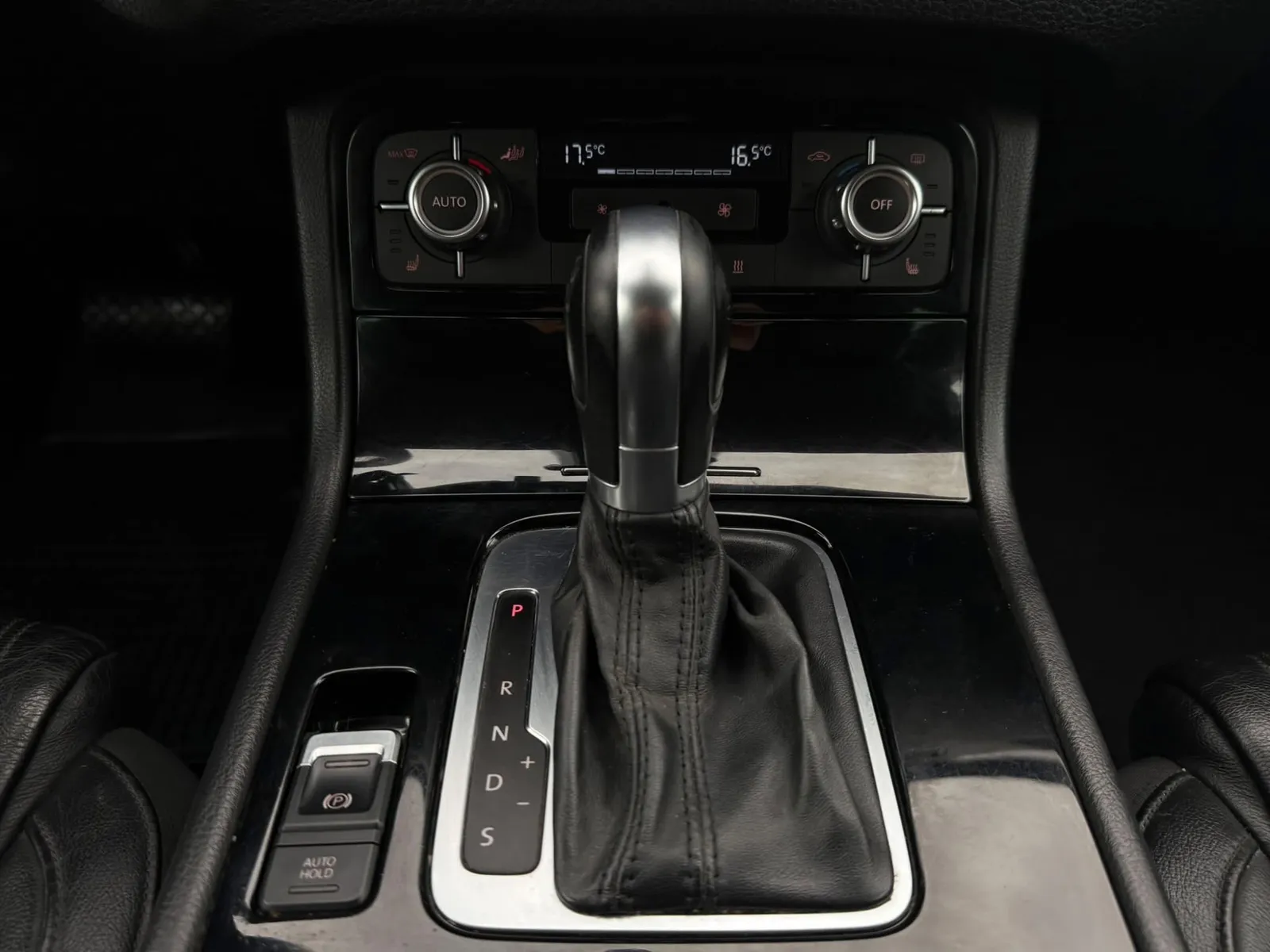 Volkswagen Touareg 3.0 TDi V6 | 4Motion | Euro 5 | 4 x 4 – poza 19