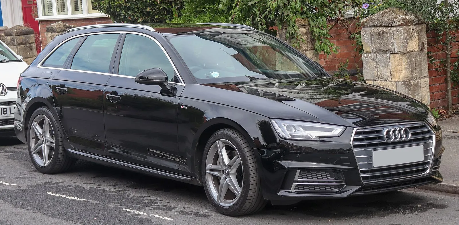 Audi A4 Avant 2.0 TDI S line S tronic – poza 1