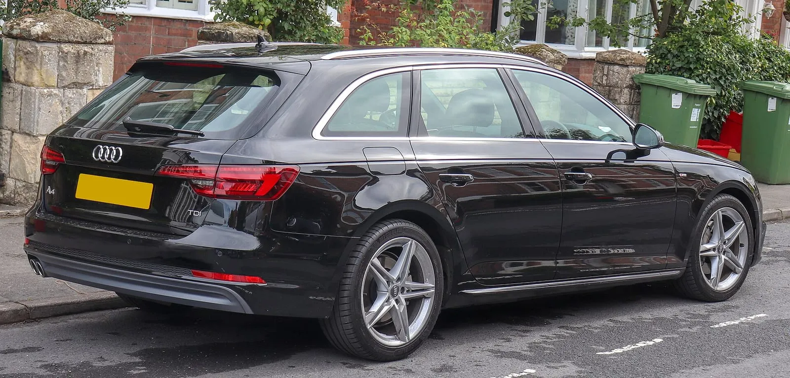 Audi A4 Avant 2.0 TDI S line S tronic – poza 2